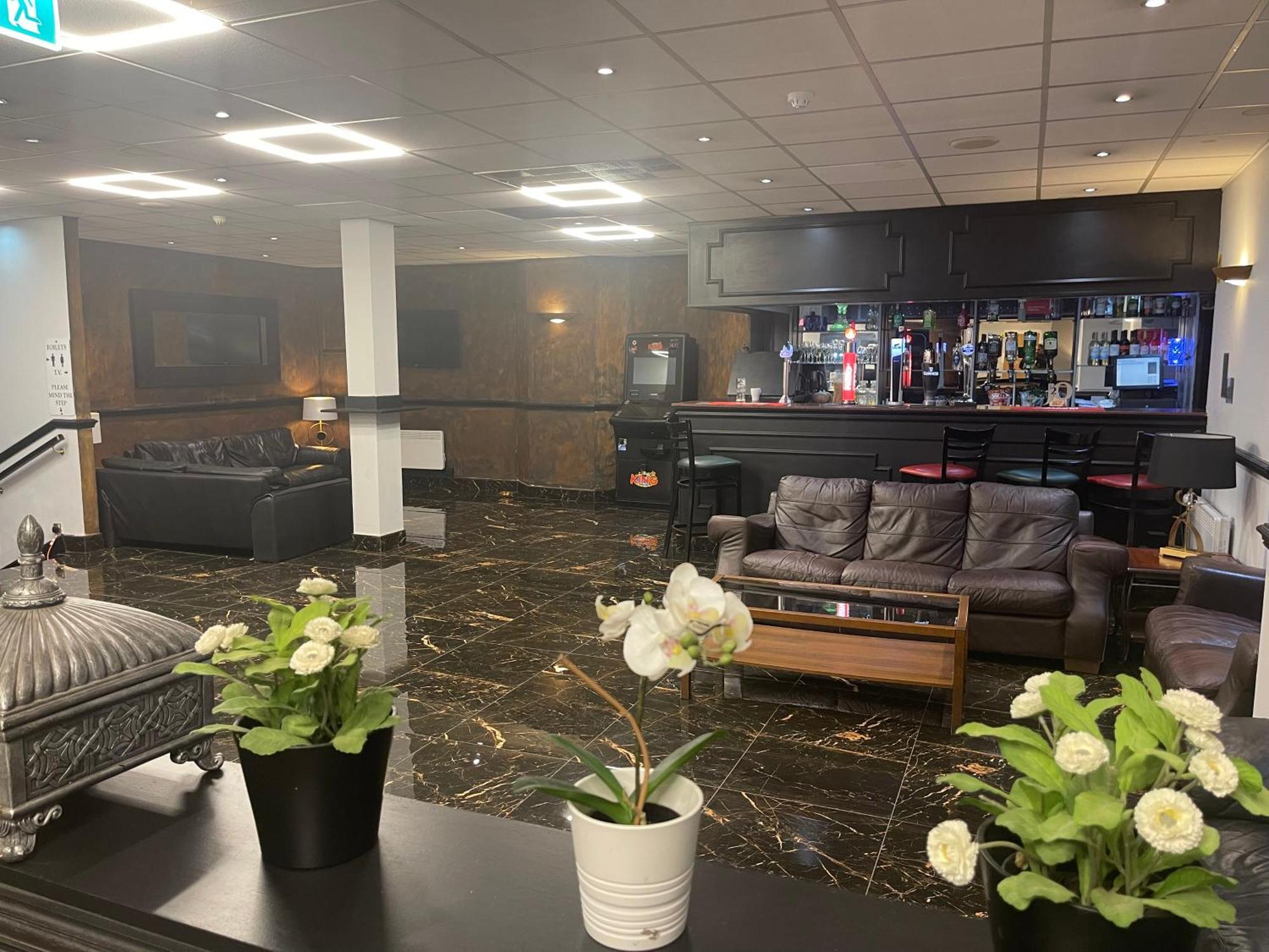 Hylands Hotel Coventry Bagian luar foto